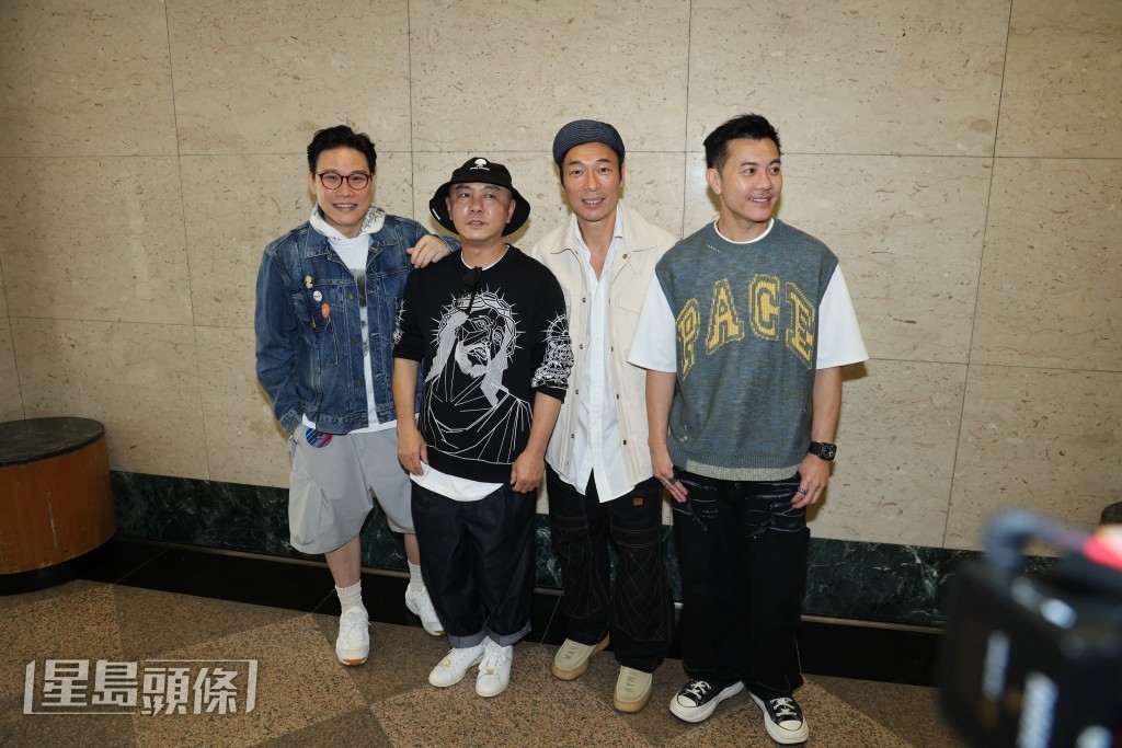 接受訪問時，Dicky透露新歌《赤子們》談及友情。