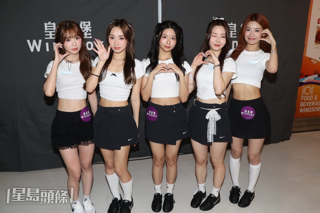 夢月、Renee、Anesa、Cindy以及Alice齊齊接受訪問。 夢月、Renee、Anesa、Cindy以及Alice齊齊接受訪問。