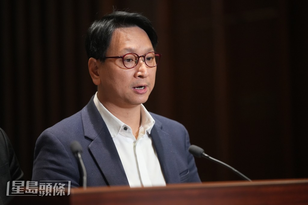 鄧家彪指解僱吳樹培因對他失去信心。劉駿軒攝