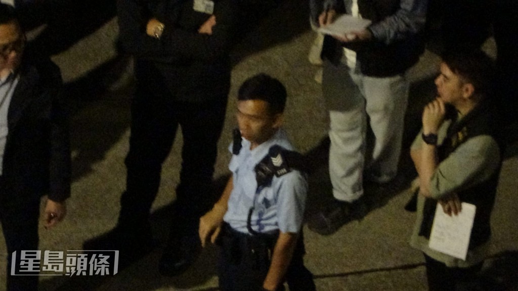 其中一名懷疑開槍的軍裝警員。蔡楚輝攝