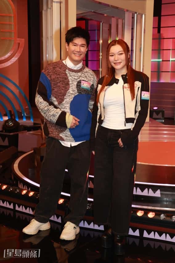 所以歌衫會比上次LED歌衫和盔甲更勁。 所以歌衫會比上次LED歌衫和盔甲更勁。