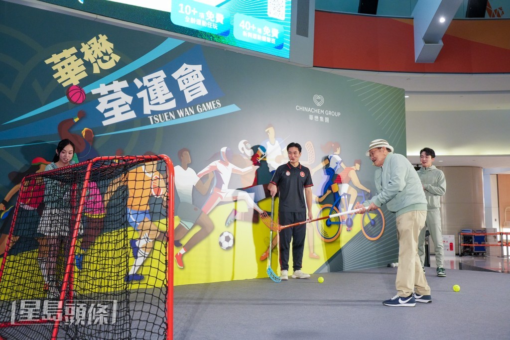 劉丹雖然初試軟式曲棍球，卻表現出驚人的學習能力，很快便掌握要領。