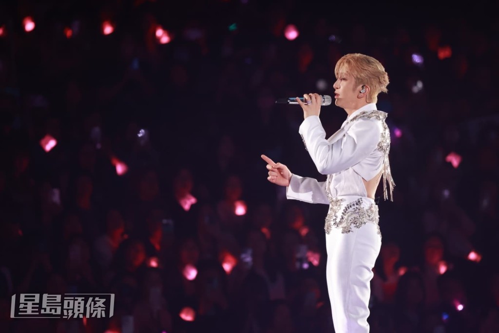 AL坦言一個月籌備的演唱會落下最後一幕，好唔捨得。