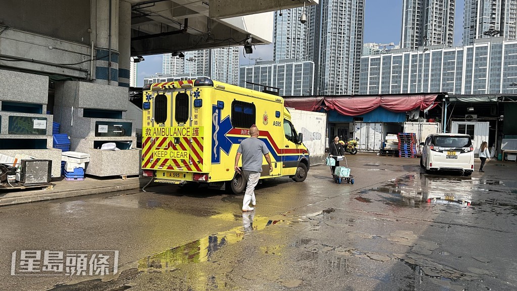 長沙灣魚類批發市場魚類統營處發生火警。蔡楚輝攝