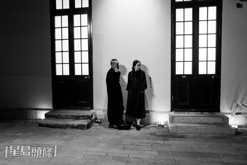Juno創作的「The Album」系列包含三張專輯，30首歌及一眾角色。