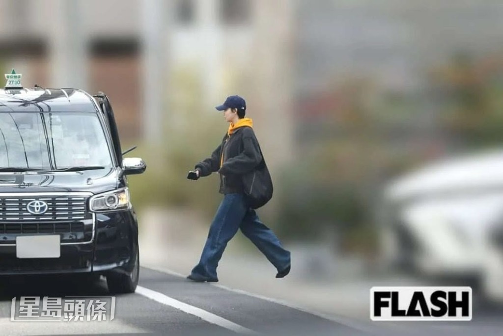 土居昨早从竹内家离开时被记者追访，及后她乘的士前往工作。