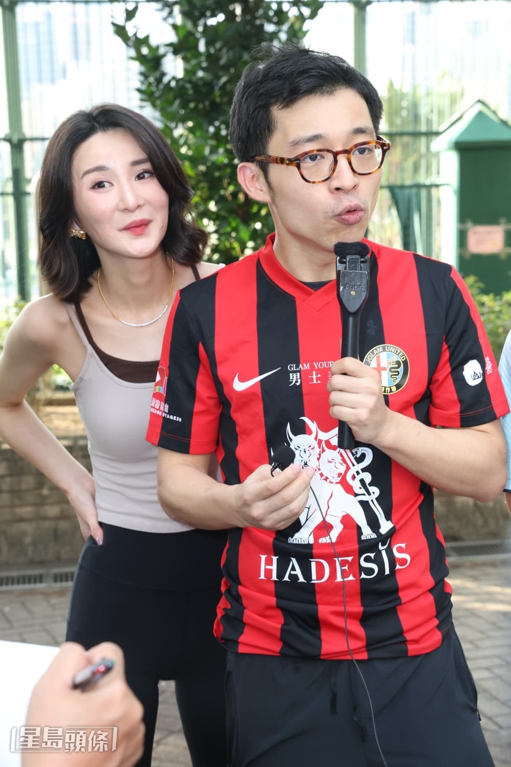 問到打造足球啦啦隊,是否周星馳新戲《女足》而啟發他?林作表示確實對周星馳很敬佩。 問到打造足球啦啦隊,是否周星馳新戲《女足》而啟發他?林作表示確實對周星馳很敬佩。