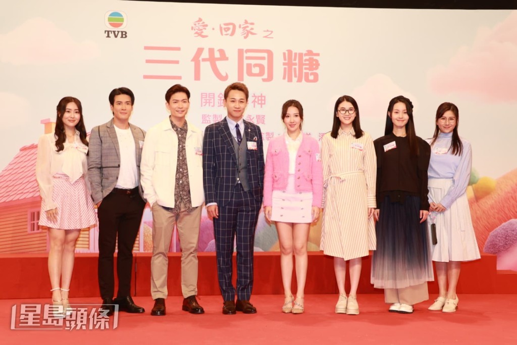 Regina飾演辦公室劇情線的OL朱圓圓,戲份甚重每日都有通告。 Regina飾演辦公室劇情線的OL朱圓圓,戲份甚重每日都有通告。