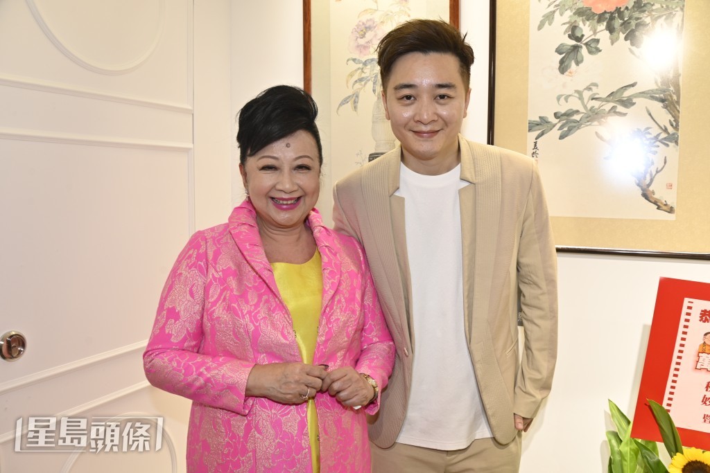 輝智因為檔期問題，未能打頭陣演出。