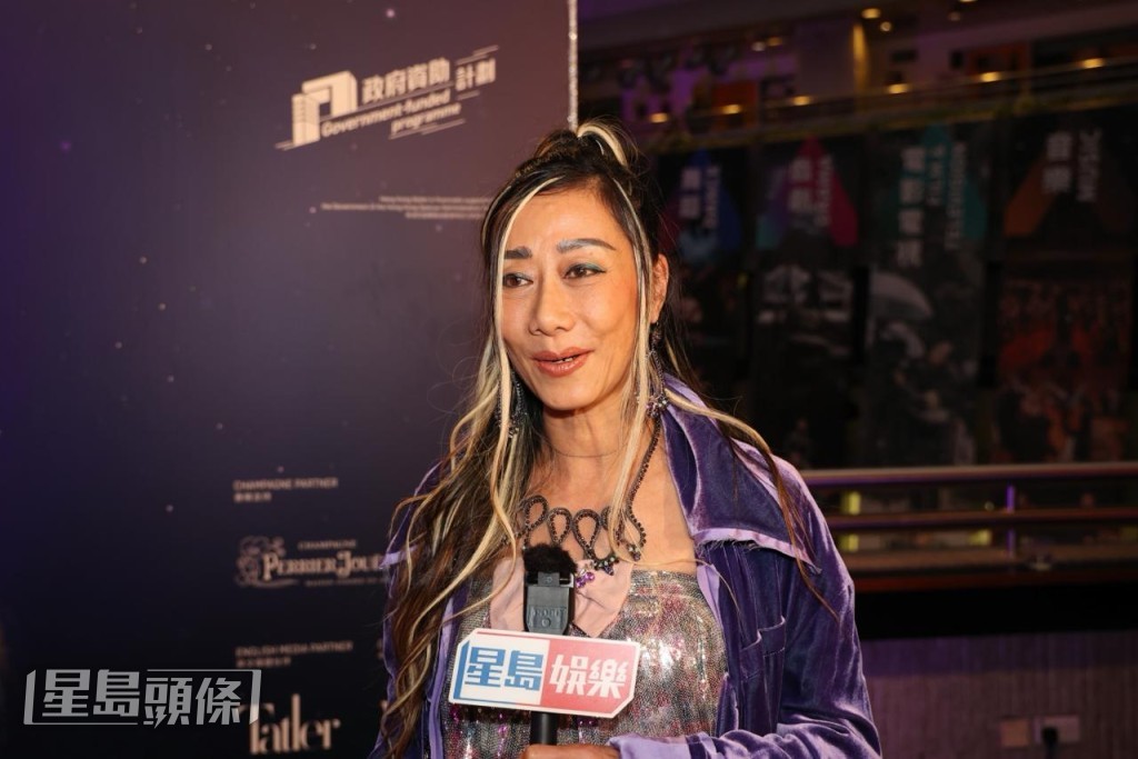 提到感情生活,Flora說:「冇呀!我依家搵個robots做男友算喇!」 提到感情生活,Flora說:「冇呀!我依家搵個robots做男友算喇!」