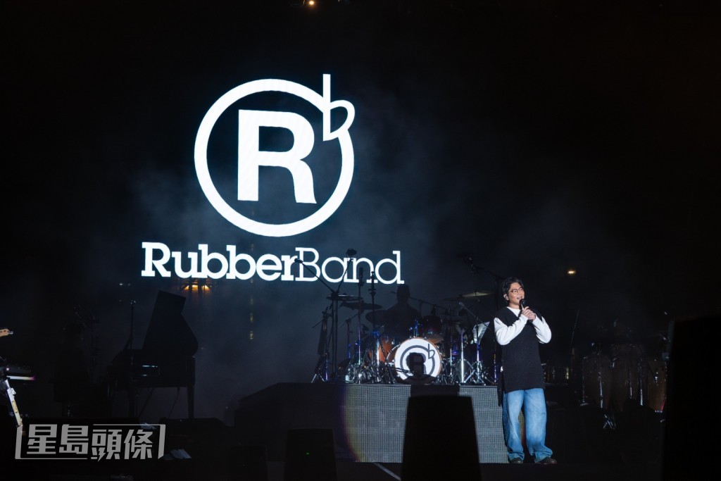  RubberBand《沐光公園》音樂會2026，將於2026年12月5日（星期六）假西九文化區竹翠公園舉行。