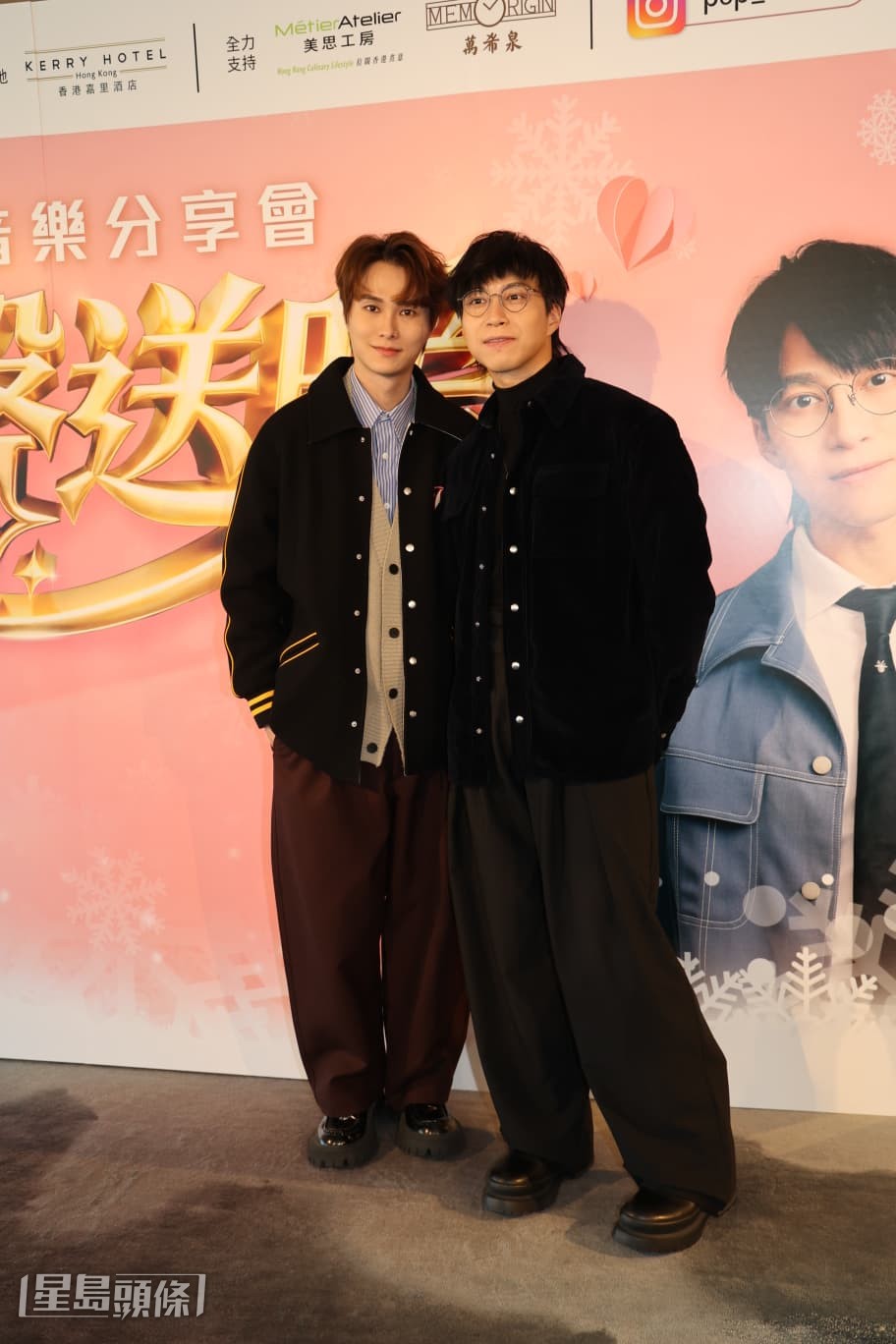 坤哥幫王敏奕拉票，在旁的胡鴻鈞即反問坤哥的老婆是否知道此事，坤哥即時口窒：「愛子…知嘅知嘅！呢啲叫做無私呀嘛！」