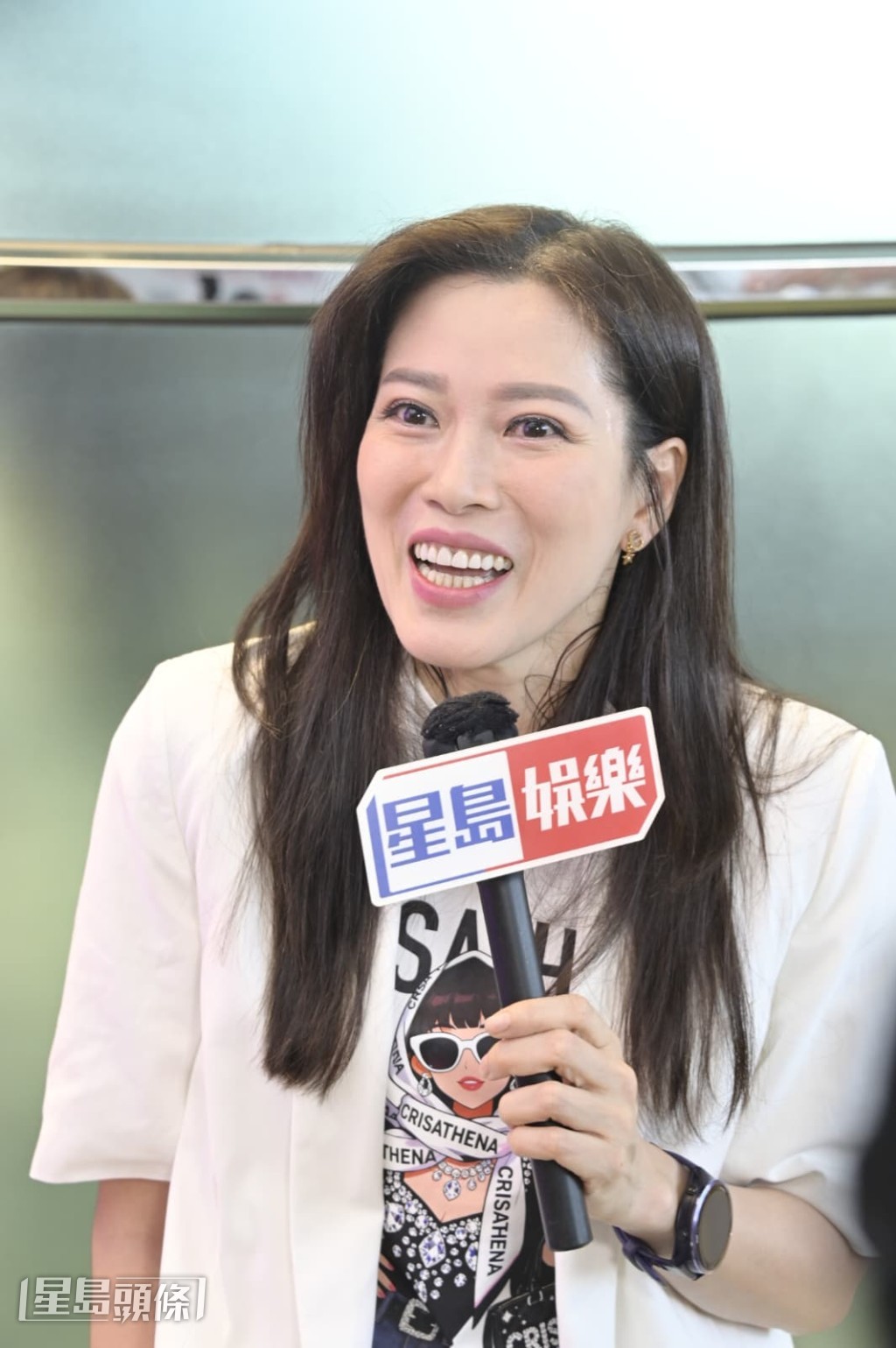 她坦言生活過得相當滋潤。 她坦言生活過得相當滋潤。