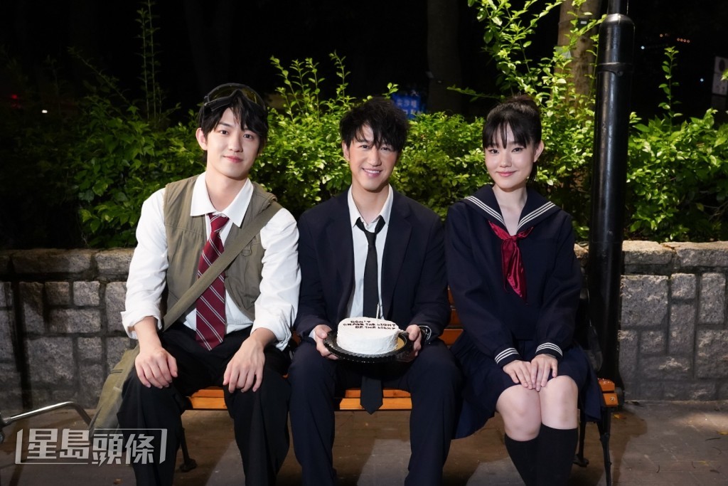 最近參演電影《不赦之罪》的陳書昕(Sheena),在MV中飾演由貓咪化身的日系少女,與「少年Jay」Meaning玩轉奇幻世界。 最近參演電影《不赦之罪》的陳書昕(Sheena),在MV中飾演由貓咪化身的日系少女,與「少年Jay」Meaning玩轉奇幻世界。