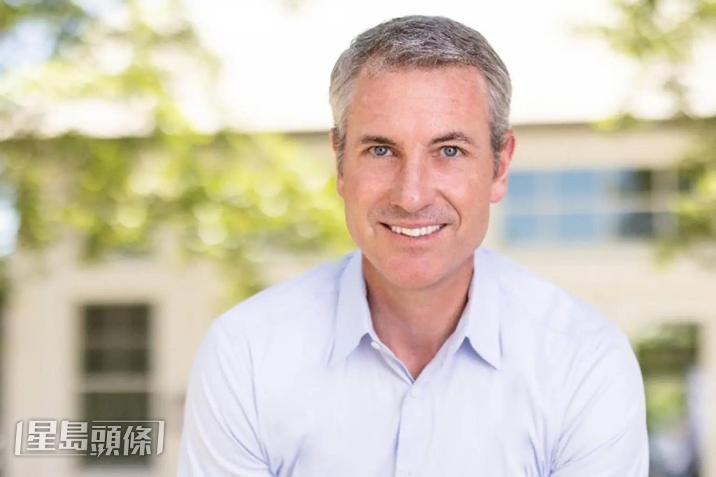 科技公司CEO Andy之前揚言控告Coldplay侵犯私隱。