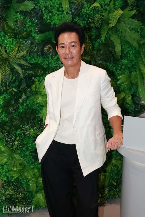  張兆輝到灣仔會展為其美容品牌宣傳。