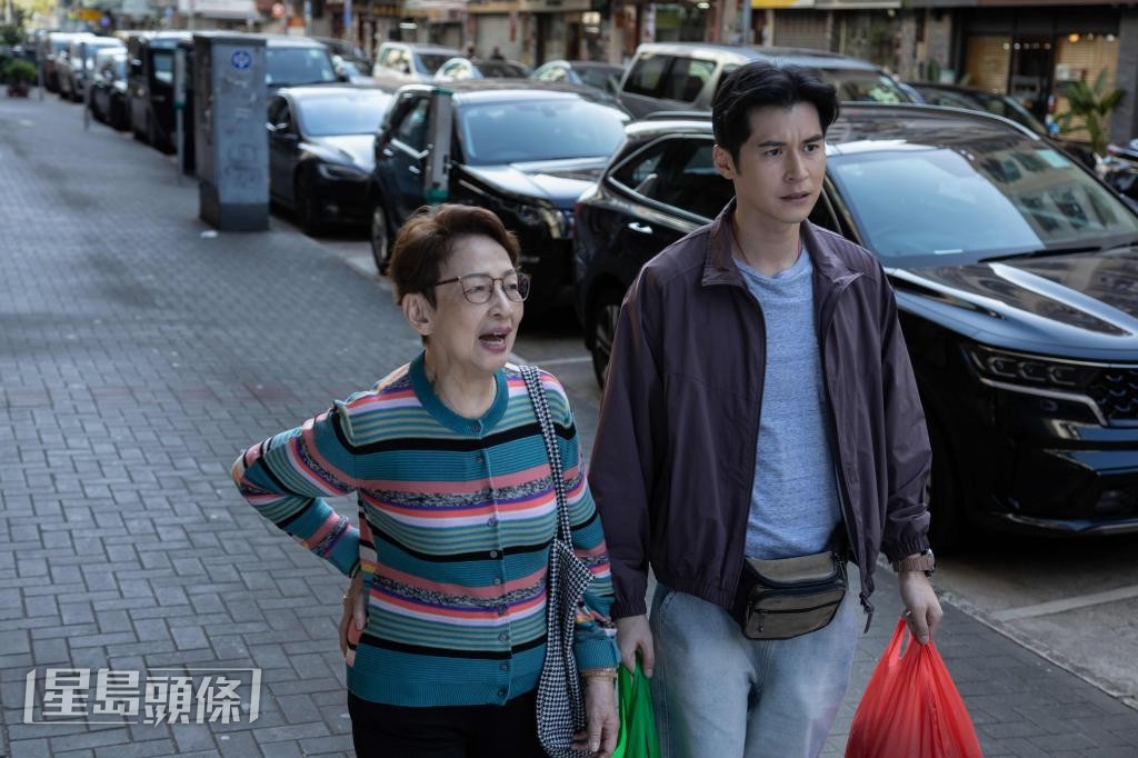 波姐指九龍城對她來說十分親切,貫穿其童年。 波姐指九龍城對她來說十分親切,貫穿其童年。
