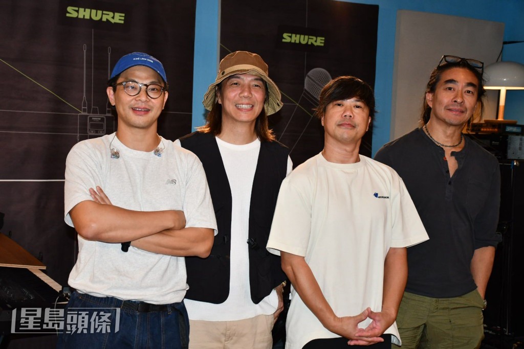 問他們是否場地難申請？他們否認。