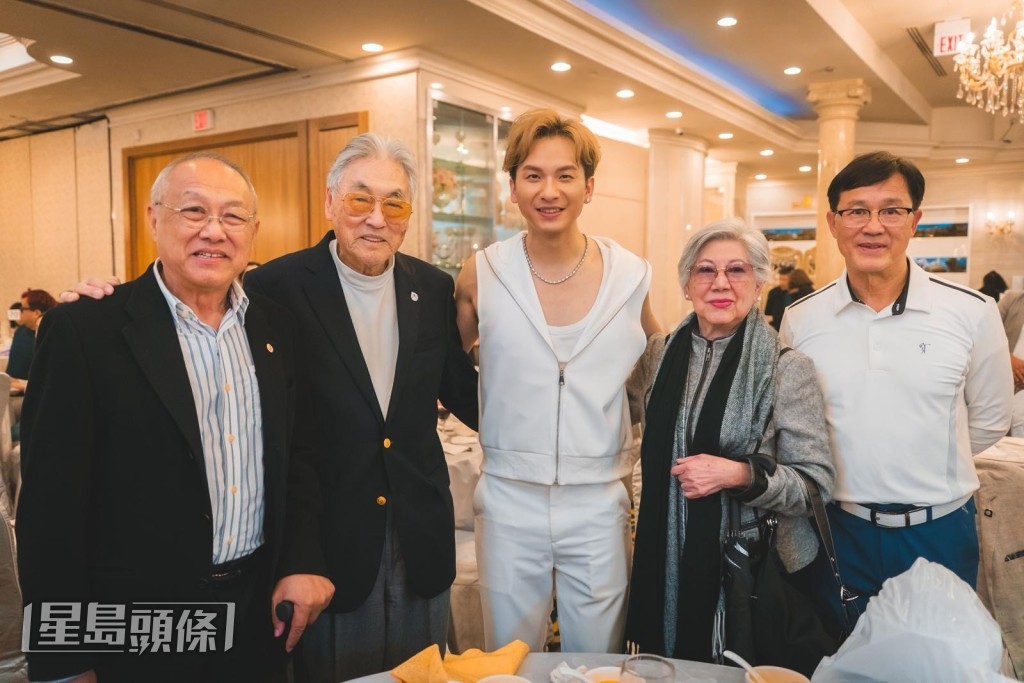 吉吉更吸引到60年代影星凌波和金漢、前TVB演員于洋到場睇騷。