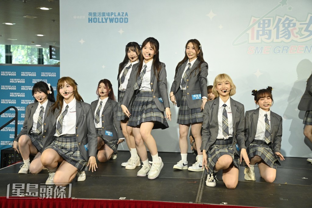 MORII GIRLS在台上跳舞,現場氣氛High爆。 MORII GIRLS在台上跳舞,現場氣氛High爆。