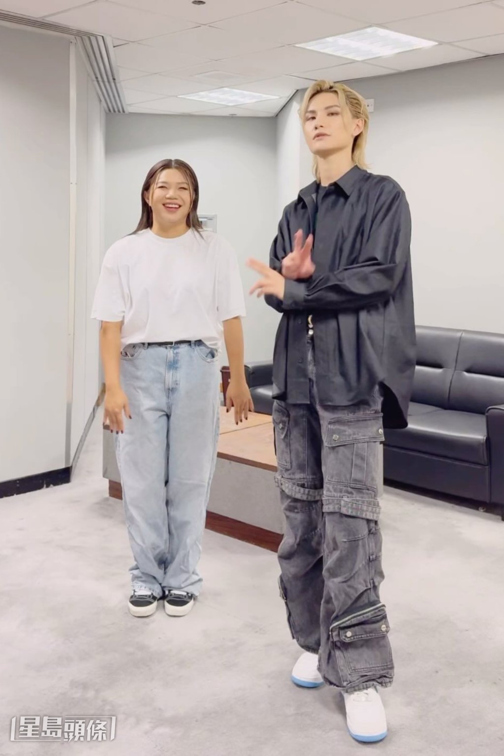 Jeremy指小巧好勤力去練習舞步! Jeremy指小巧好勤力去練習舞步!