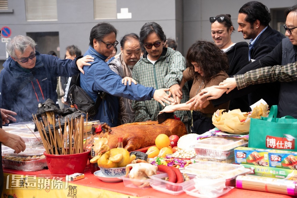 演員陣容更有兩⼤影帝謝君豪及鄭則仕坐鎮。