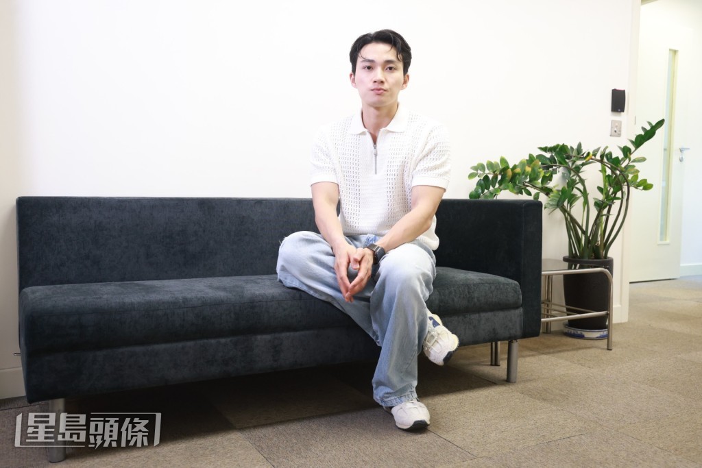 至於他與劇中姊姊蔣祖曼的「姊弟CP」亦產生化學作用。