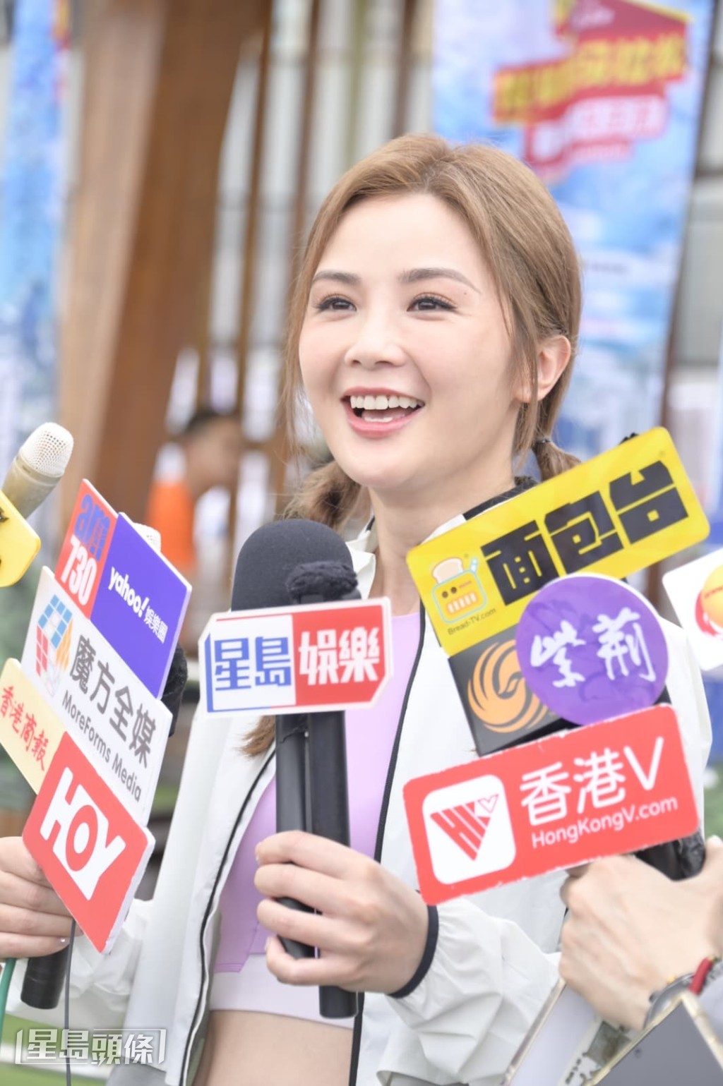 蔡卓妍主演的電影《再見UFO》票房告急?她表示已很落力向親友推介。 蔡卓妍主演的電影《再見UFO》票房告急?她表示已很落力向親友推介。