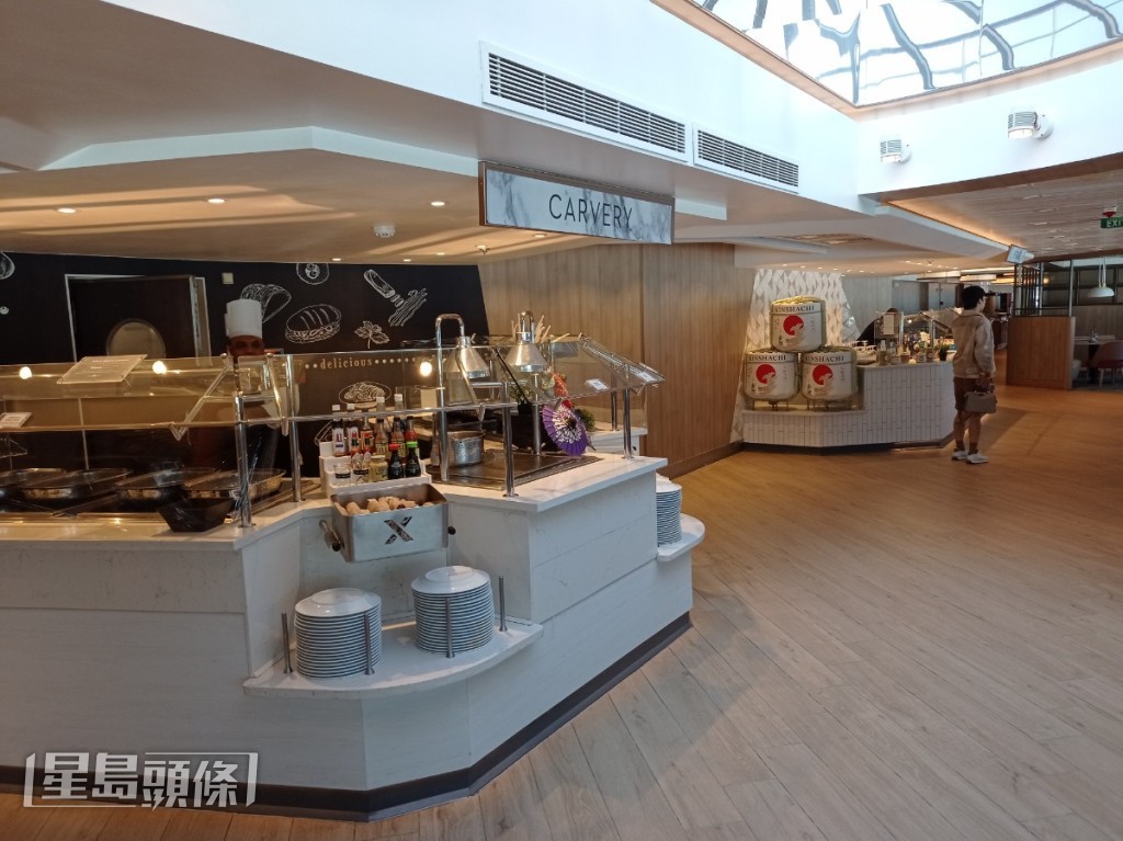 船上有多達18間餐廳。 馮健文攝 船上有多達18間餐廳。 馮健文攝