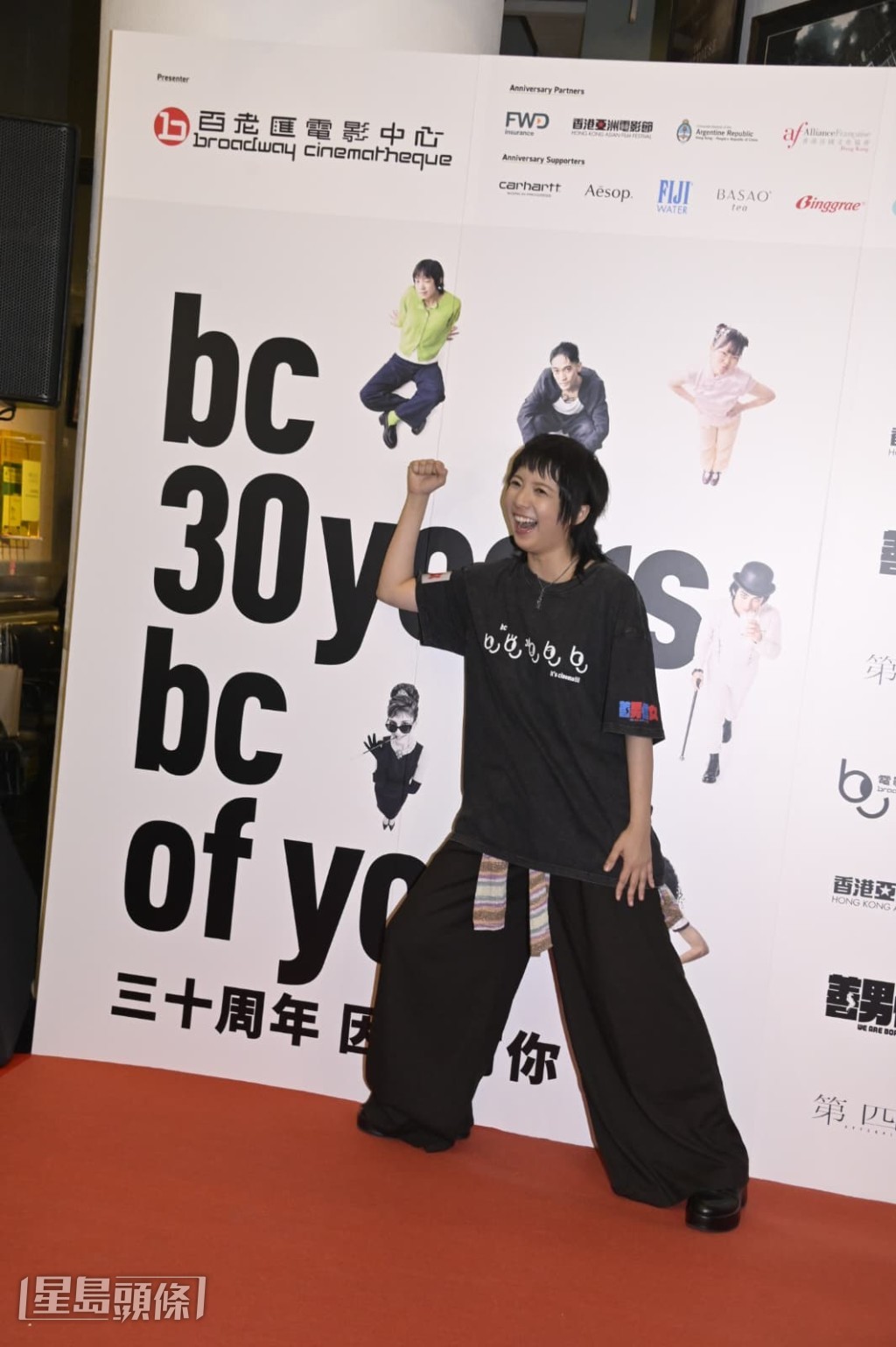 問到可有信心再奪金馬影后?她表示不知道,但不認為影后是死亡之組,反而是生機勃勃之組。 問到可有信心再奪金馬影后?她表示不知道,但不認為影后是死亡之組,反而是生機勃勃之組。