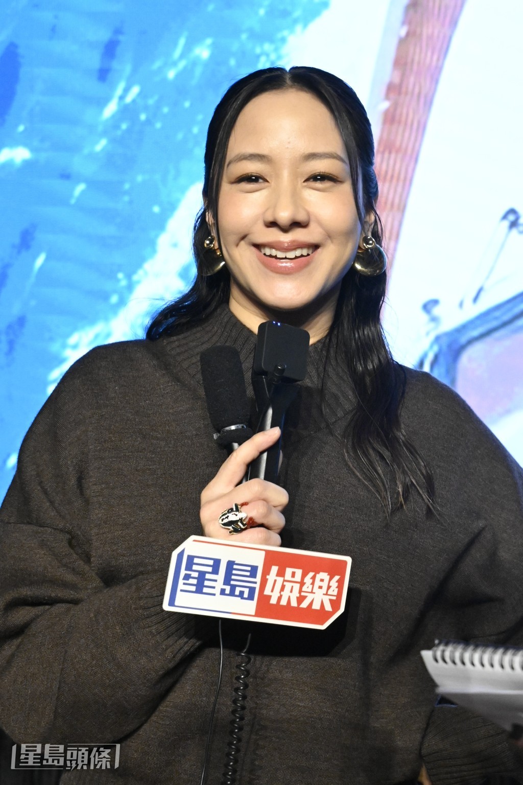 嘉欣笑得好甜啊! 嘉欣笑得好甜啊!