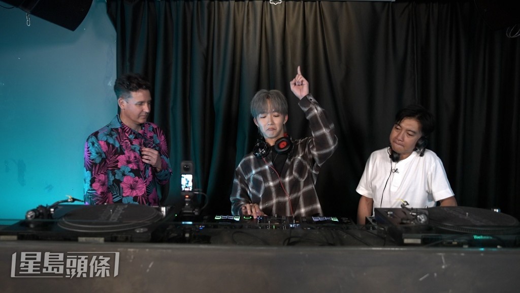 早已想學做DJ的Alton笑言今次「DJ用時方恨少」。