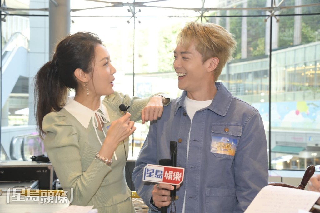 阮浩棕笑謂人到中年先要反叛。