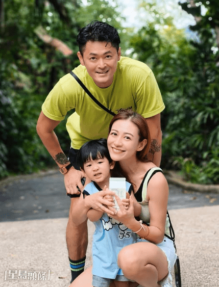 江若琳又大讚老公蕭唯展睇人很厲害。 江若琳又大讚老公蕭唯展睇人很厲害。