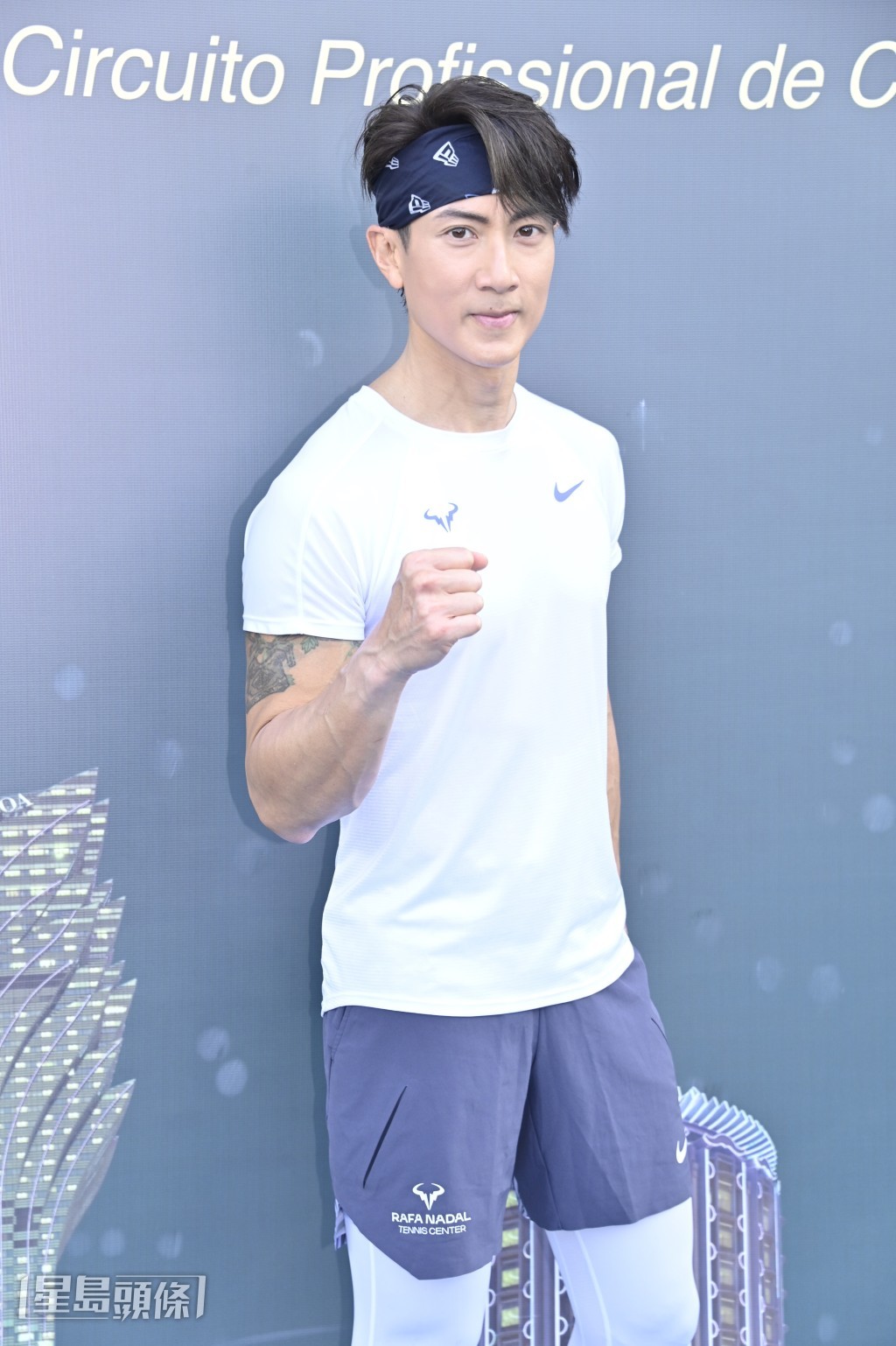 吳尊透露自己已打網球4年。 吳尊透露自己已打網球4年。