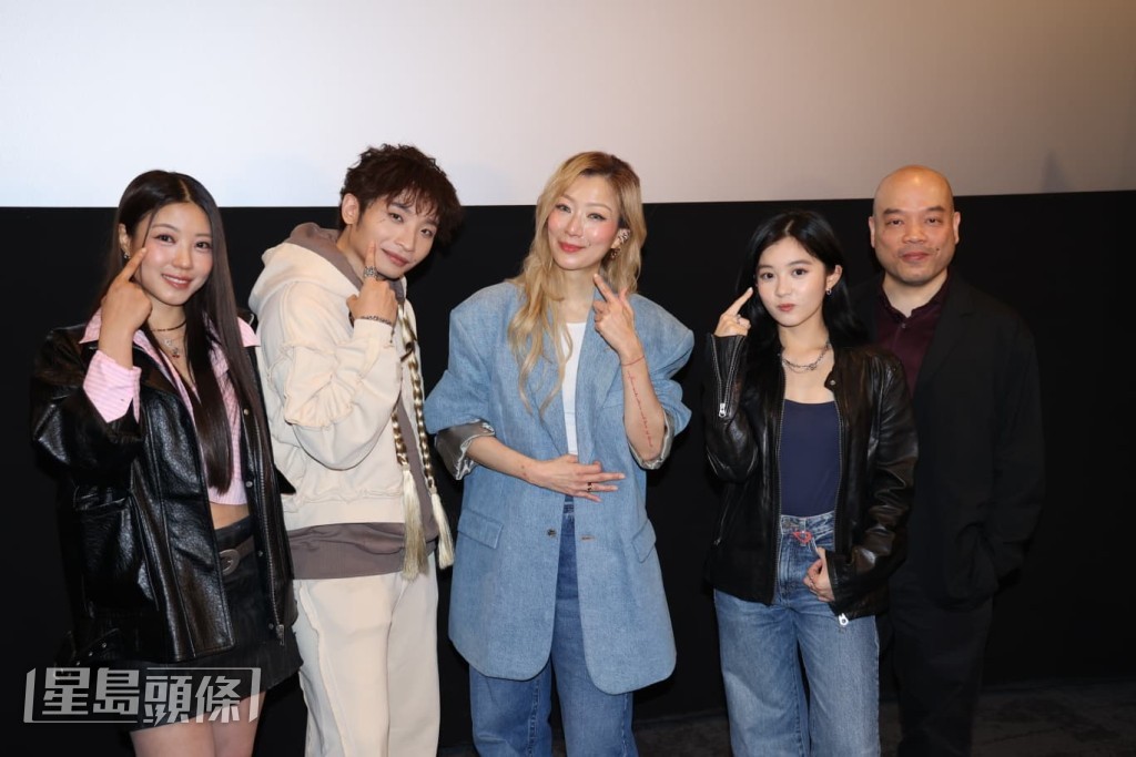 导演吴炜伦（右一）早前在直播中表示想原班人马拍丧尸片，但是否成事仍未知。