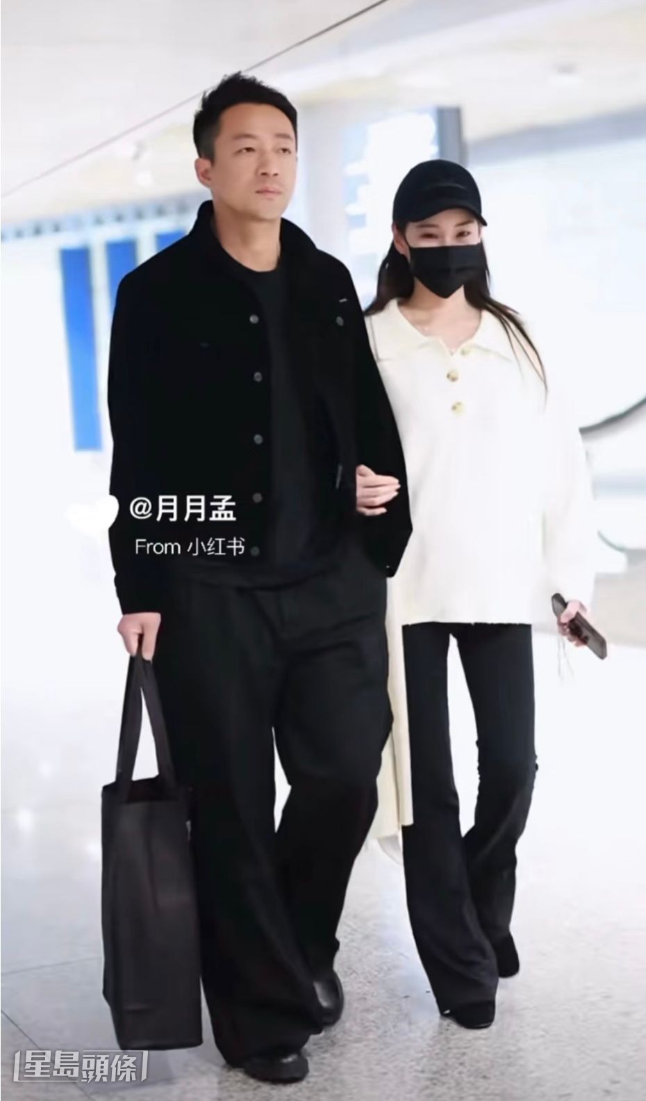 早前Mandy被拍到腹部微隆，她更不時透露懷孕迹象。