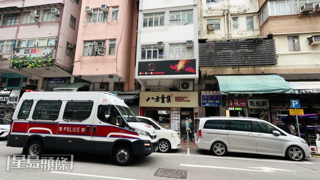 警方到場調查。蔡楚輝攝 警方到場調查。蔡楚輝攝