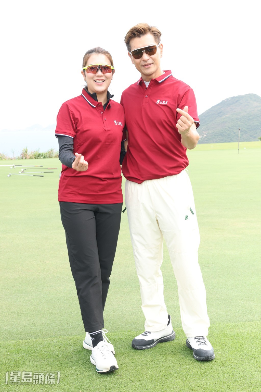 陳展鵬與太太單文柔出席「仁愛堂慈善高爾夫球賽2025」。
