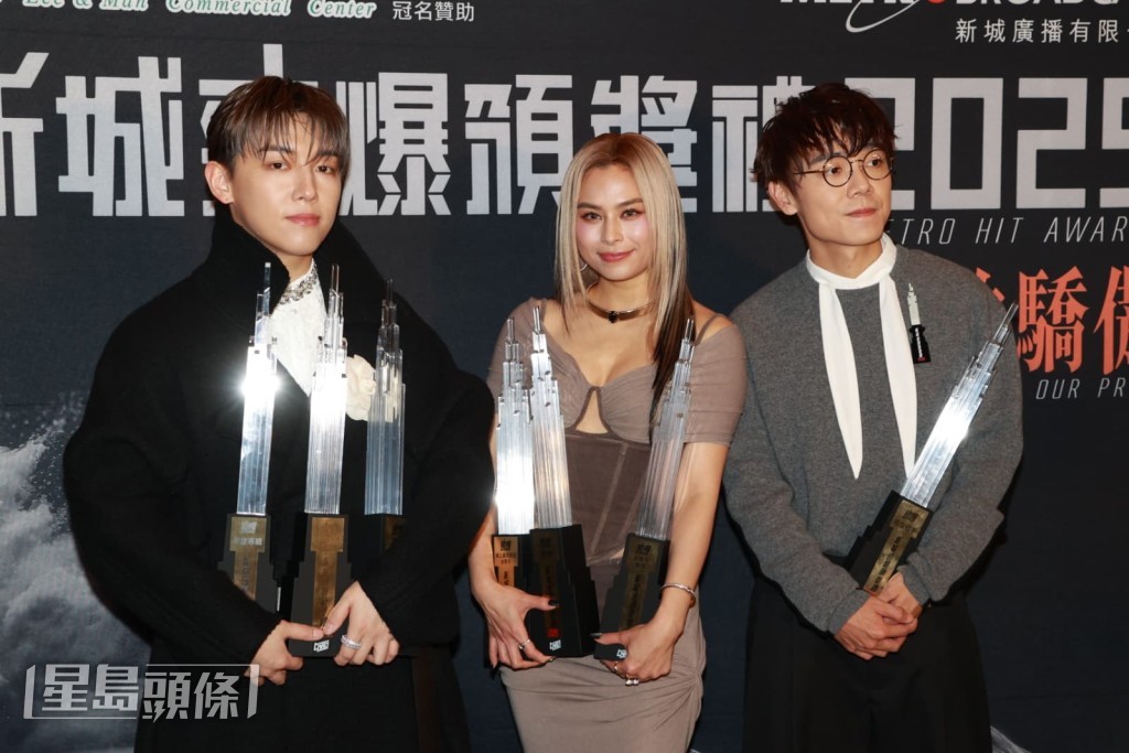 MC、李幸倪和林家謙3人各捧3獎是全晚獲獎最多歌手。  