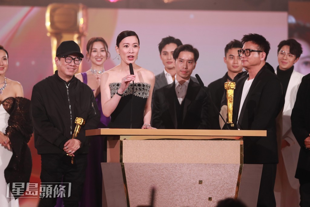 《新聞女王》在台慶頒獎禮威盡。