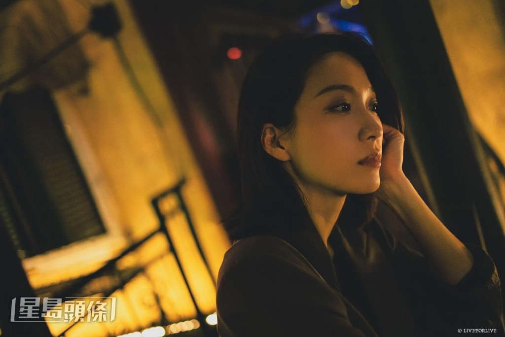 姚子羚讚徐偉棟影相方面亦很有天份、很靚,這張相就是由徐偉棟拍攝。 姚子羚讚徐偉棟影相方面亦很有天份、很靚,這張相就是由徐偉棟拍攝。