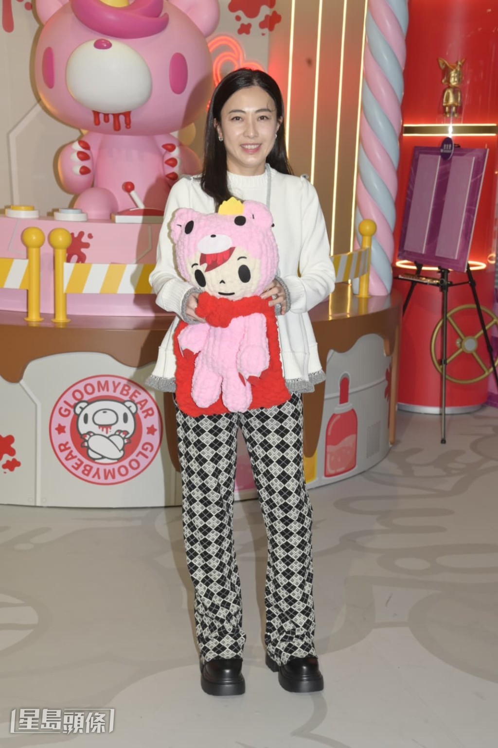 甘比今日（7日）出席麻雀王挑戰賽頒獎禮。