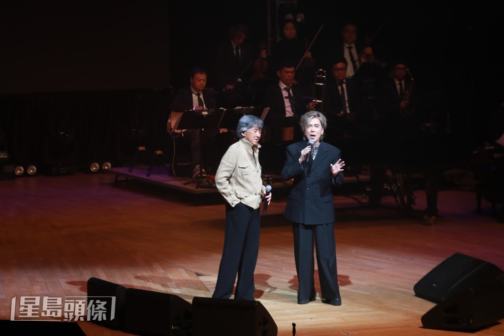 Louie笑指Lam不喜歡交際，很少出街和早睡，所以安排對方最早出場。