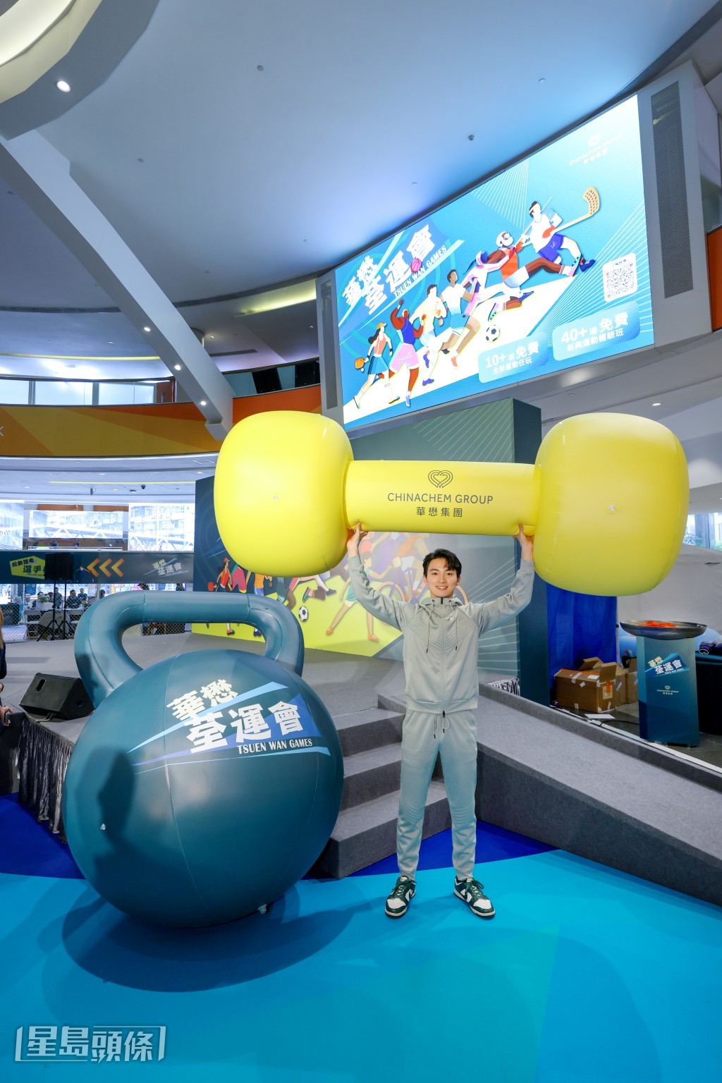 向來熱愛運動的周嘉洛展現出對新興運動的濃厚興趣與天賦。