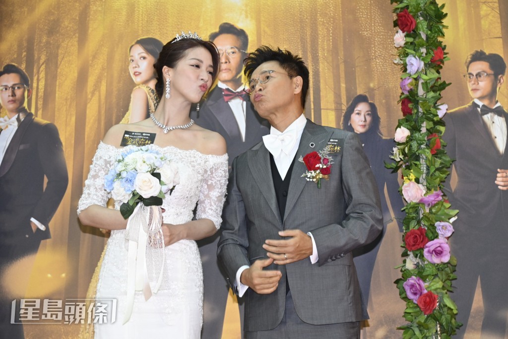 Hera在宣傳活動上再次穿婚紗行禮，但她沒定下何時結婚的時限。
