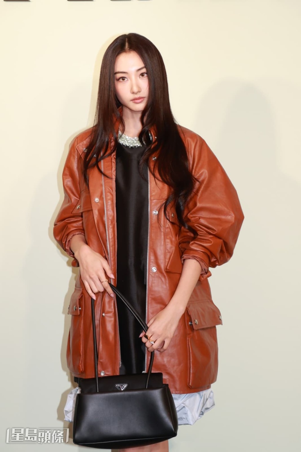 她透露這次在香港品嚐了港式奶茶，也很想試食菠蘿包。