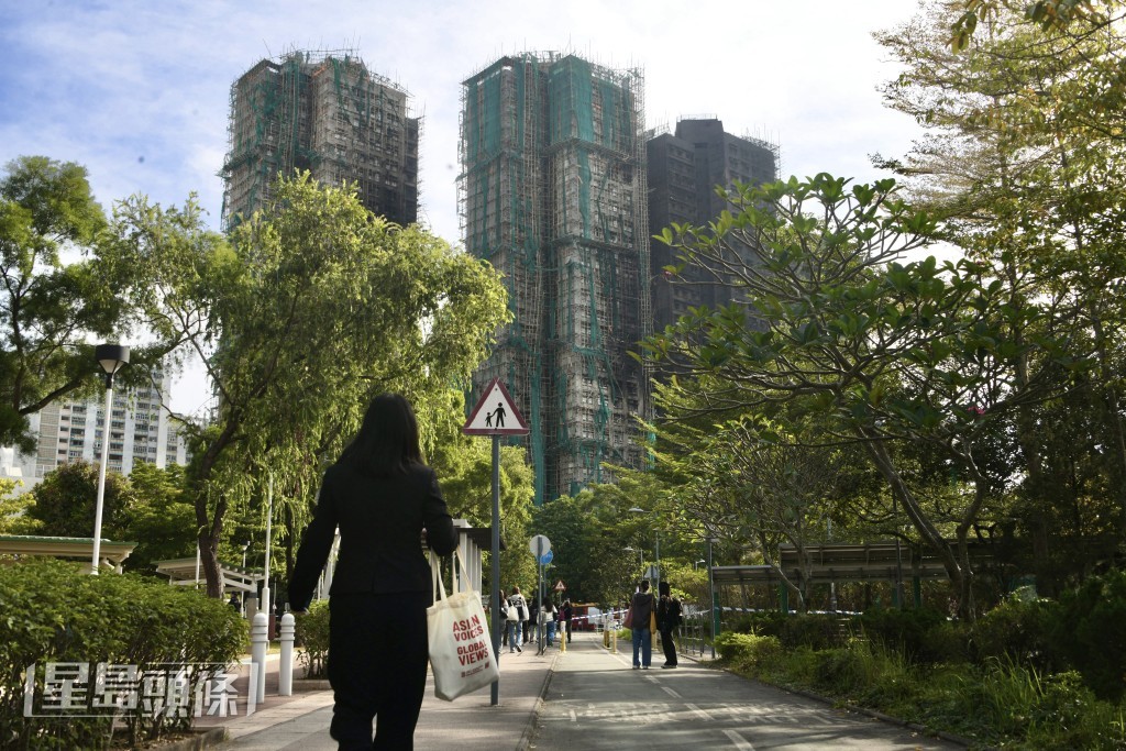 宏福苑多幢大廈發生大火。陳浩元攝 宏福苑多幢大廈發生大火。陳浩元攝