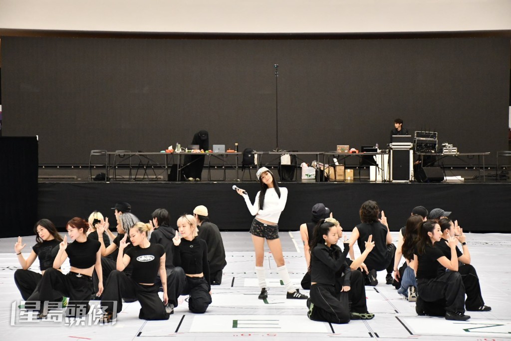 問到是否林家謙？JACE笑指網民的推算十分精準。