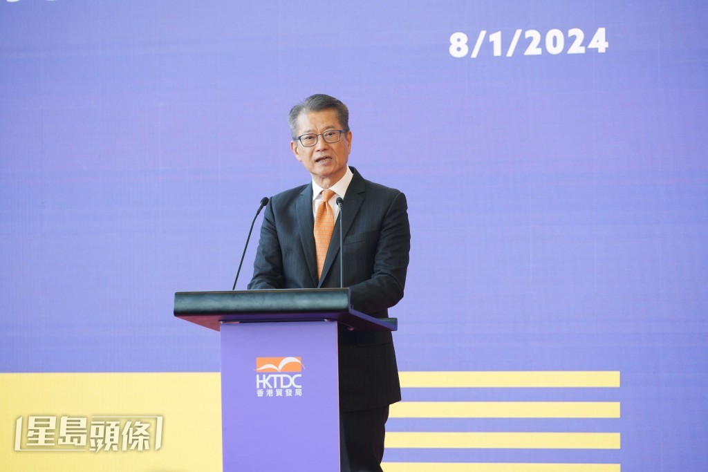 財政司司長陳茂波表明短期不會開徵資本增值稅,同時不會考慮開徵陸路離境稅。資料圖片 財政司司長陳茂波表明短期不會開徵資本增值稅,同時不會考慮開徵陸路離境稅。資料圖片